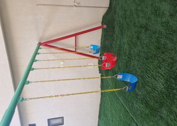 شاليه بجلسة خارجية ومسبح 