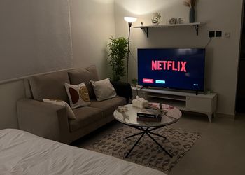 استديو هادئ وسرير ماستر 