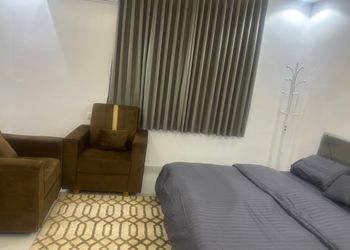 استديو بسريرين فردية