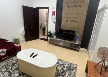 استديو بسرير فردي وجلسة جانبية