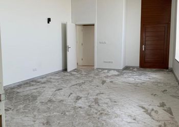 استراحة بإطلاله على حديقه ومسبح