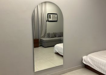 استديو بسرير ماستر وجلسة جانبية 