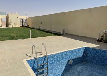 استراحة بمجلس تراثي ومسبح 