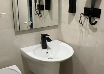 استديو هادئ مع جاكوزي