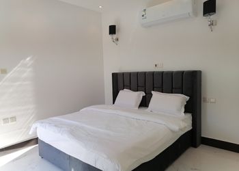 شاليه بمسبح وألعاب مائية