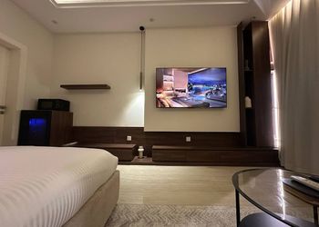 استديو بسرير ماستر وجلسة جانبية