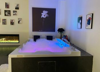 شقة بطابع مختلف وتصميم هادئ