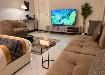 استديو بسرير ماستر