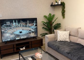 شقة بغرفة نوم ودخول ذاتي