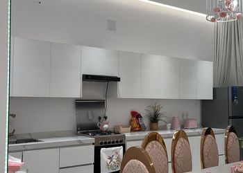 شاليه بمسبح والعاب أطفال