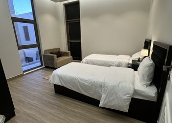 شقة راقية 3 غرف نوم بدخول ذاتي
