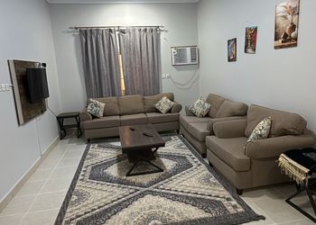 شقة بغرفتين نوم وصالة 