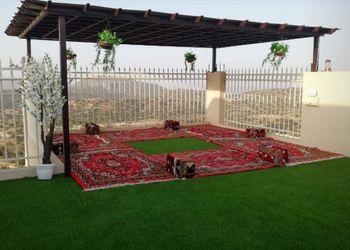 استراحة بجلسه خارجيه مطله