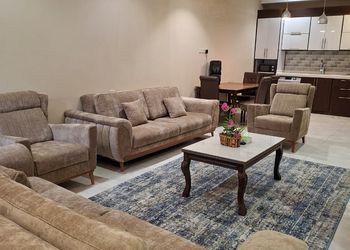 شاليه بغرفة نوم مطلة على المسبح 