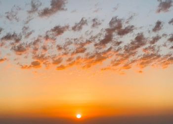 فيلا ببلكونه مطلة على الجبل