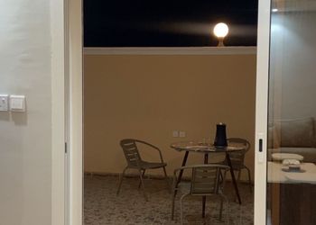 شقة بغرفة نوم وصالة 