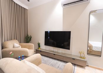 استديو هادئ بسرير ماستر 