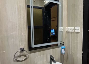 استديو بأثاث مريح وبسيط 