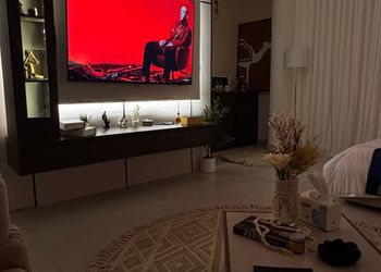 استديو هادئ بدخول ذاتي 