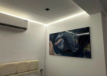 شقة بغرفة معيشة وغرفة نوم 