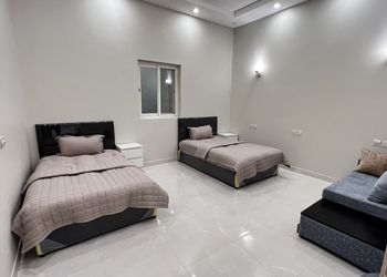 شاليه بمسطح اخضر