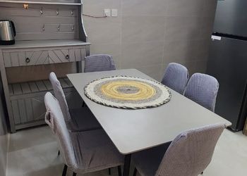شقة بغرفتين نوم وصالة 