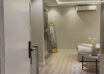 استديو هادئ بسرير ماستر 