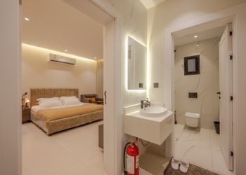 استديو بسرير ماستر ودخول ذاتي