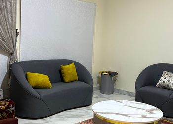 شاليه بمجلسين وأثاث هادئ