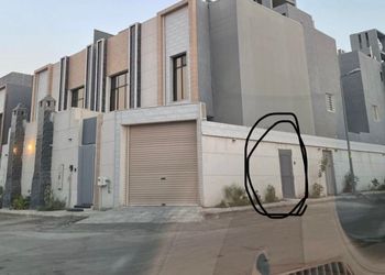شقة  بصالة جلوس وغرفتين نوم