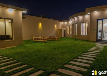 منتجع فندقي بغرفة نوم ومطبخ  ومجلس رئيسي