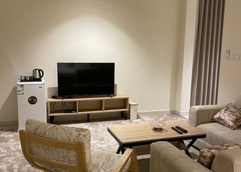 استديو هادئ بسرير ماستر