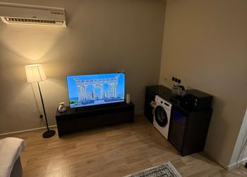 استديو هادئ بسرير ماستر 