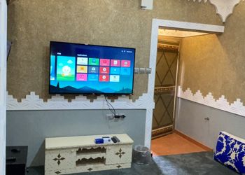 شقة انيقة بملحق خارجي