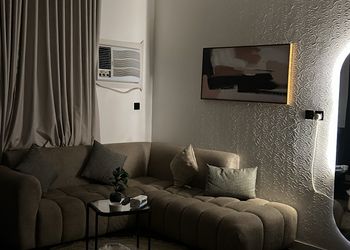 استديو بسرير ماستر وجلسة جانبية 