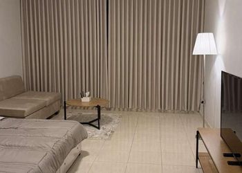 استديو هادئ بسرير ماستر 