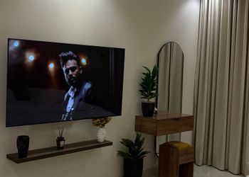 استديو بسرير ماستر وجلسة جانبية
