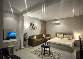 استديو بدخول ذاتي وسرير مريح 