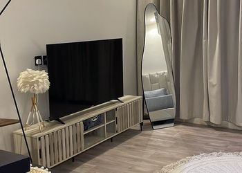 استديو بدخول ذاتي وتصميم هادئ