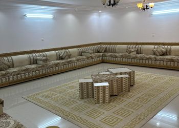 استراحة بألعاب أطفال ومجلس