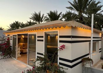 مزرعة بأجواء مميزة وجلسة خارجية 