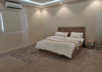 شاليه بجلسة خارجية وألعاب اطفال
