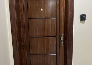 استديو هادئ بسرير ماستر