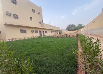 استراحة بجلسة خارجية و مجالس
