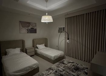شقة بسرير ماستر 