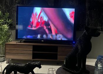 شقة مودرن بصالة وغرفة نوم