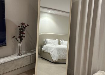 استديو هادئ بدخول ذاتي 