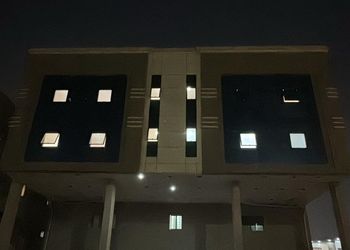 شقة بغرفة معيشة وغرفة نوم 