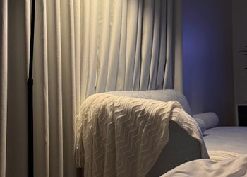 استديو هادئ بسرير ماستر 