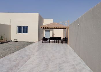 شاليه بمجلس وغرفتين نوم 